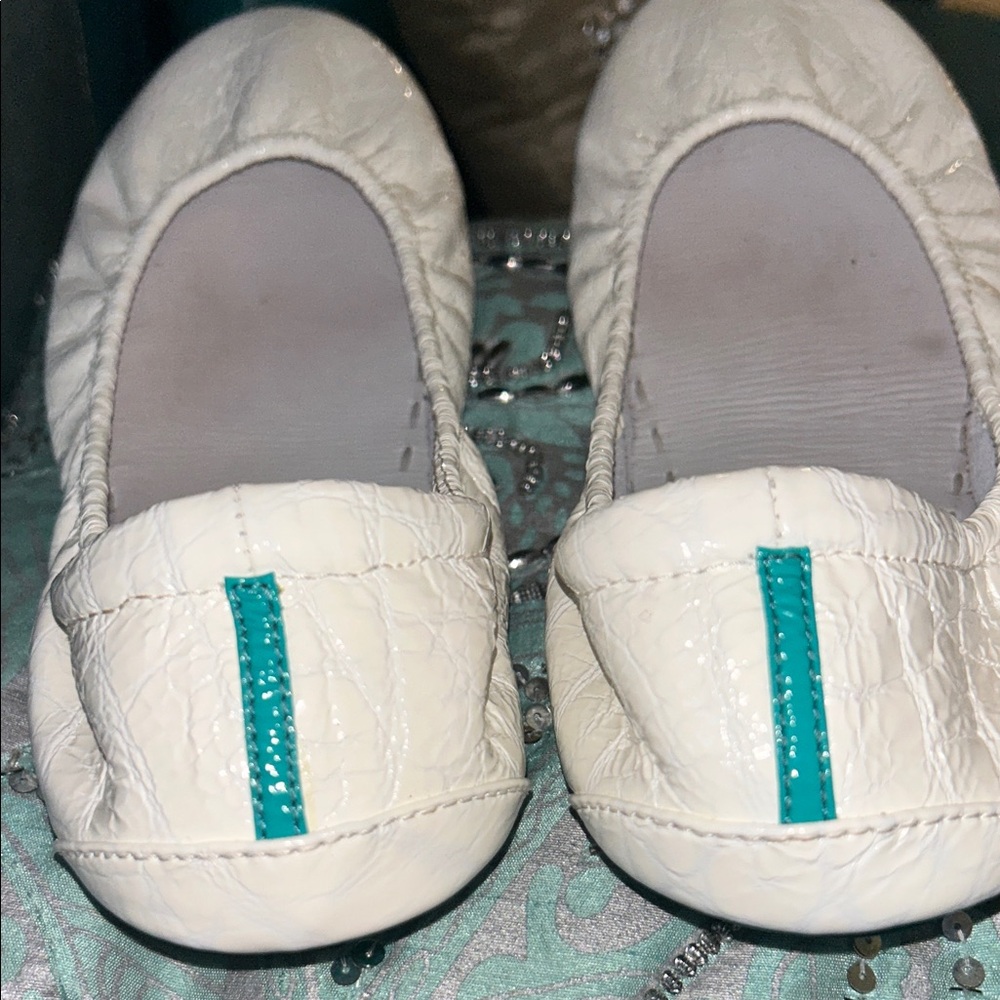 Tieks White Leather Ballet Flats with Teal Accent - Picture 7 of 7